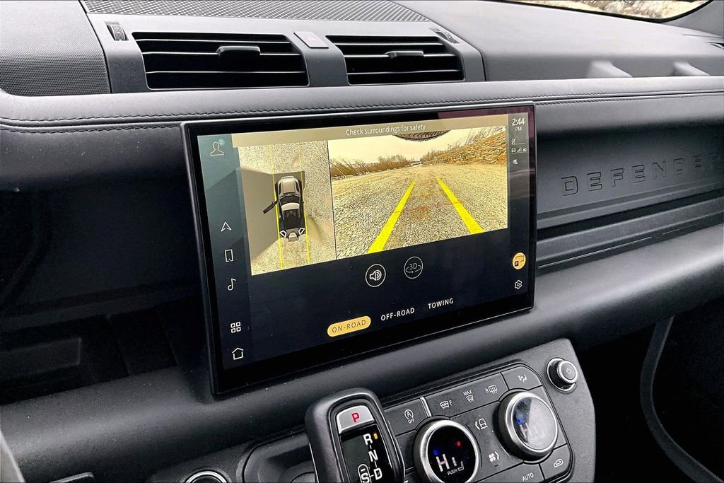 Used 2022 Land Rover Defender 90 Carpathian Edition image 18