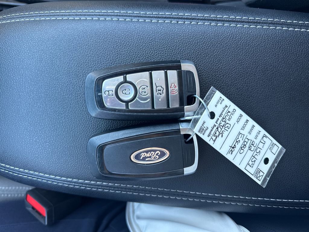 Used 2022 Ford Escape SE w/ Convenience Package image 41