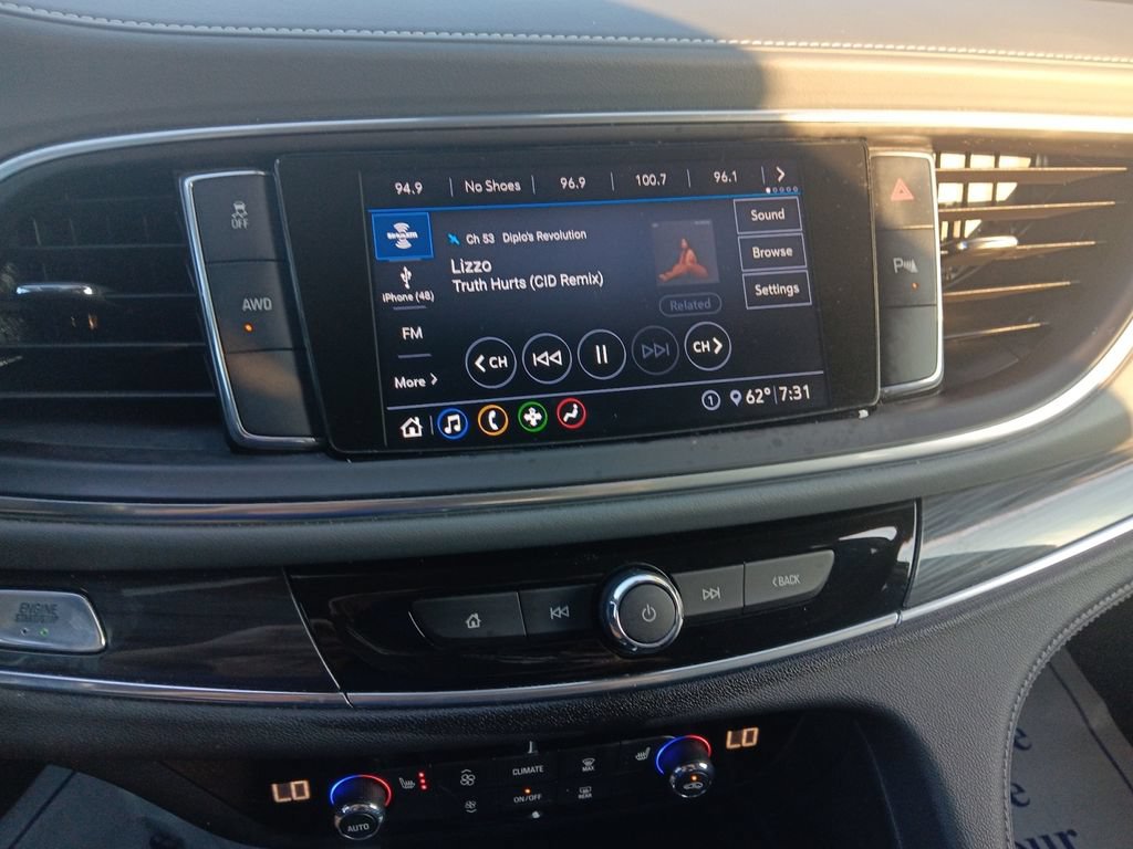 Used 2020 Buick Enclave Essence AWD/4WD image 38