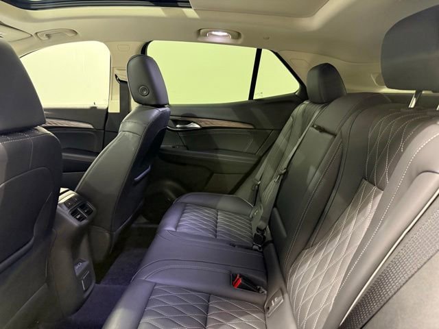 Used 2023 Buick Envision Avenir AWD/4WD image 27