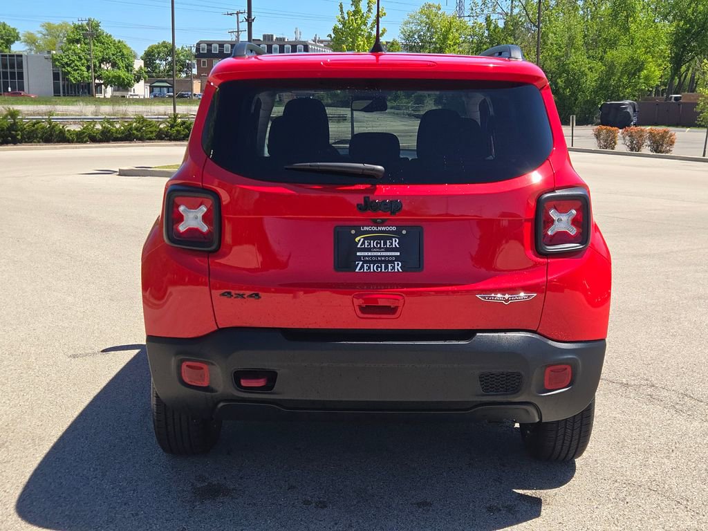 Used 2023 Jeep Renegade Trailhawk AWD/4WD image 12