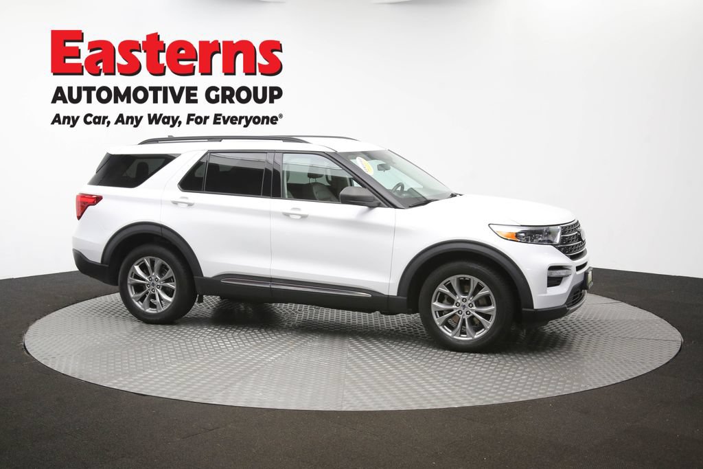 Used 2022 Ford Explorer XLT w/ Equipment Group 202A AWD/4WD image 50