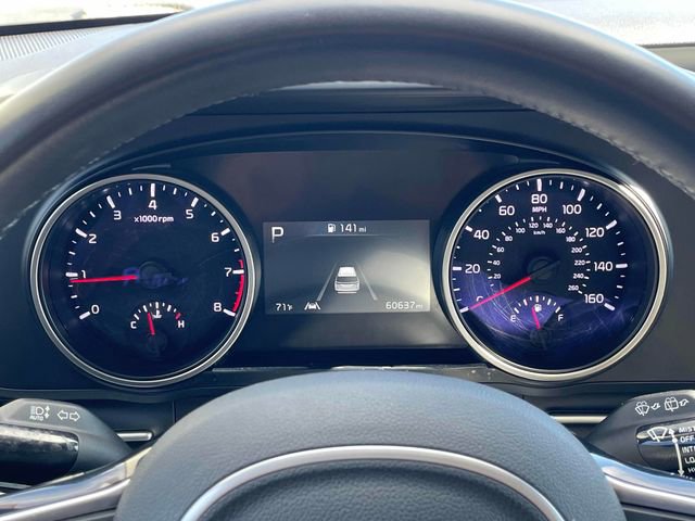 Used 2024 Kia Carnival LX FWD image 12
