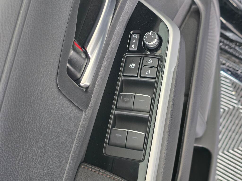 New 2026 Toyota Sienna Platinum AWD/4WD image 22
