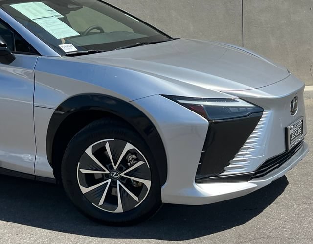 Used 2024 Lexus RZ 300e Premium w/ Accessory Package (2T) FWD image 2