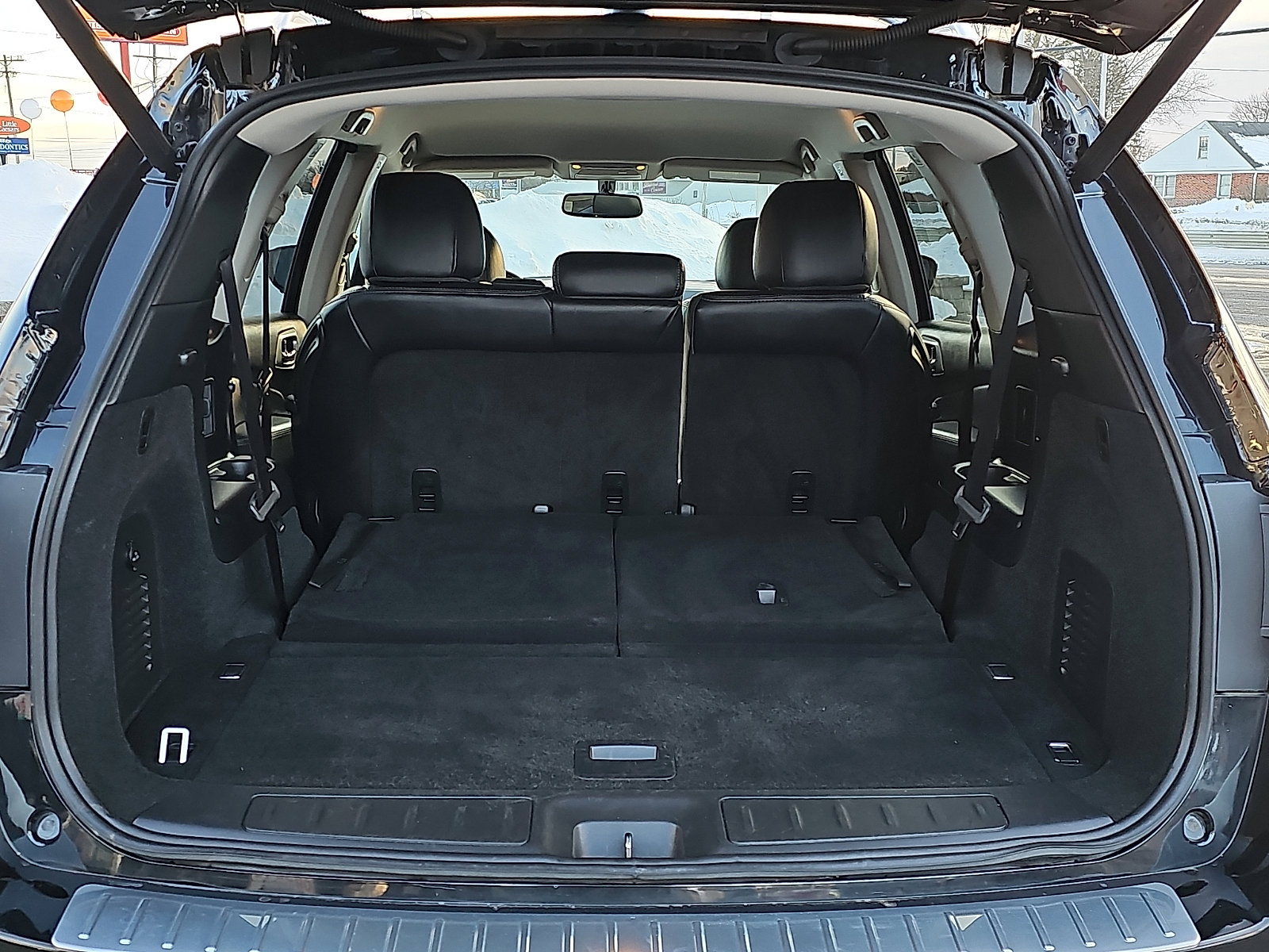 Used 2020 Nissan Pathfinder SL image 34