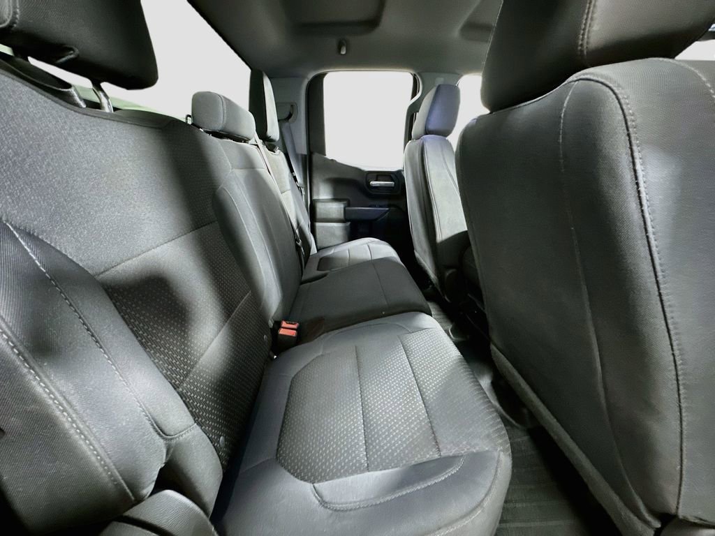 Used 2019 Chevrolet Silverado 1500 Custom w/ Custom Convenience Package AWD/4WD image 25