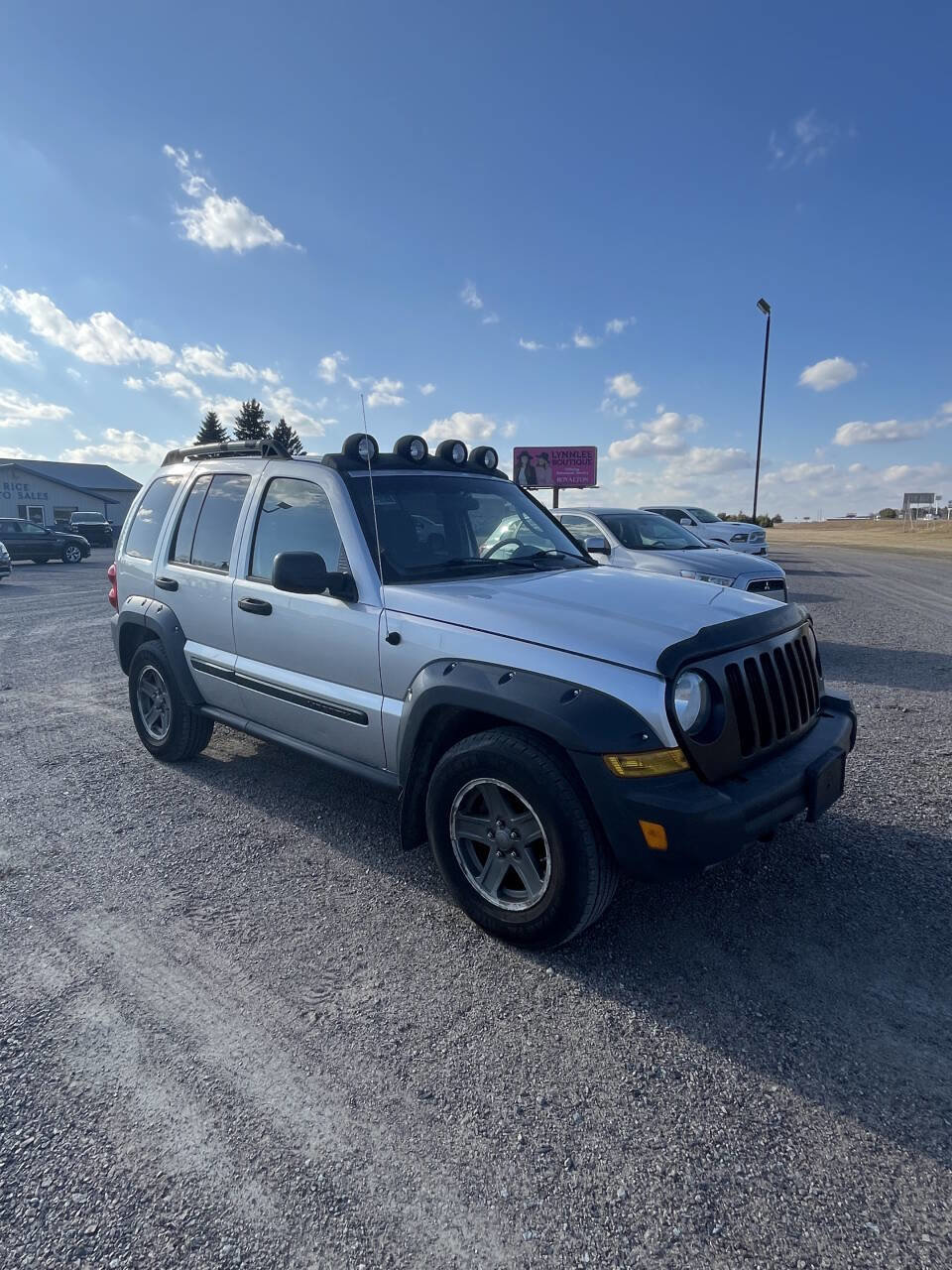 Used 2006 Jeep Liberty Renegade image 3
