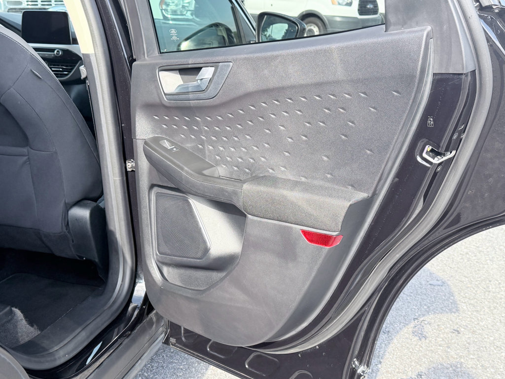 Used 2020 Ford Escape SE FWD image 29