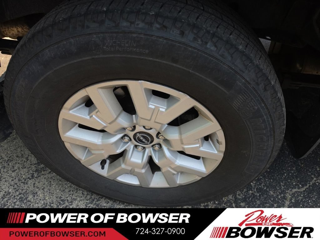 Used 2024 Nissan Frontier SV w/ Technology Package AWD/4WD image 12