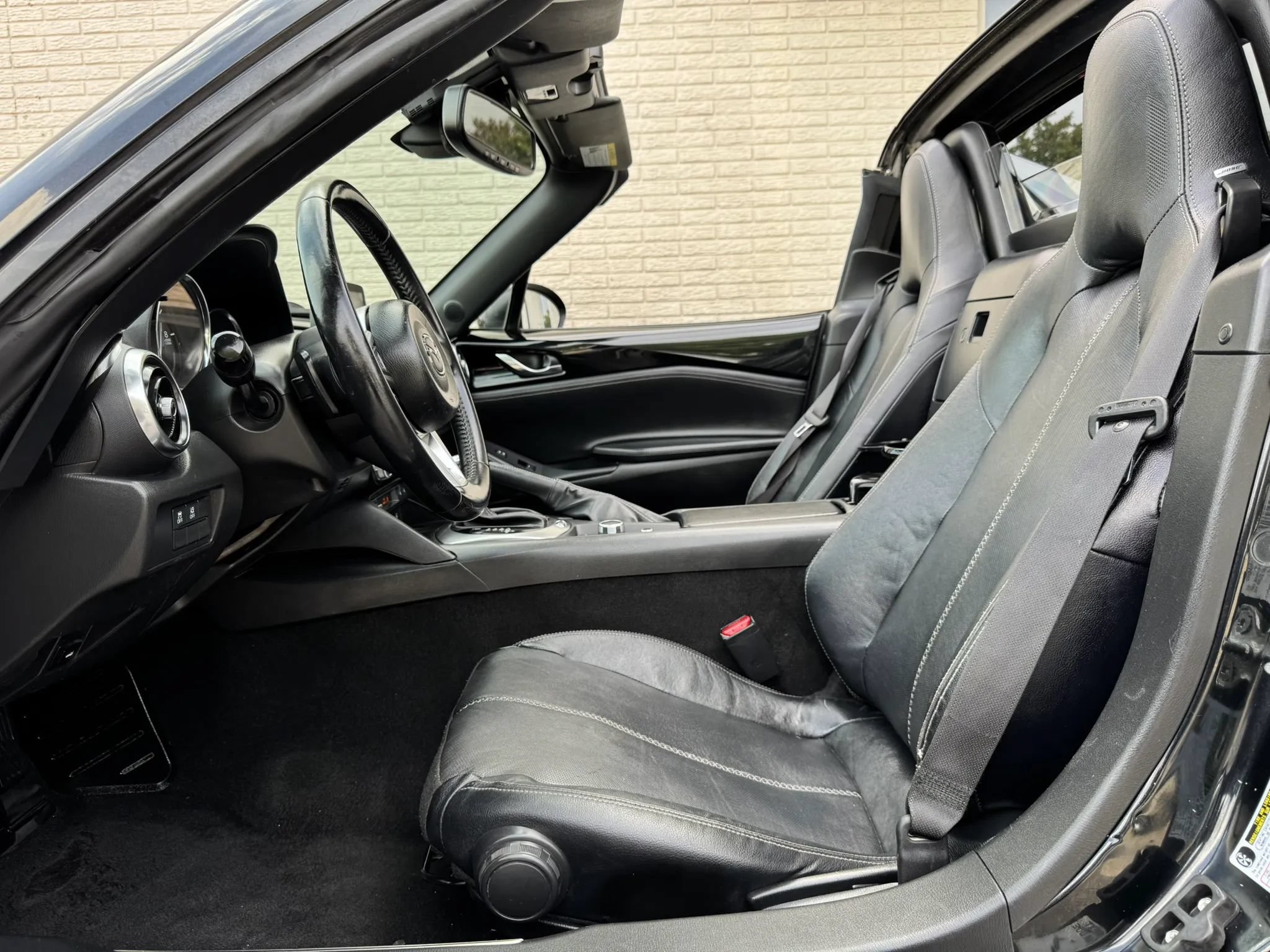 Used 2020 MAZDA MX-5 Miata RF Grand Touring RWD image 22