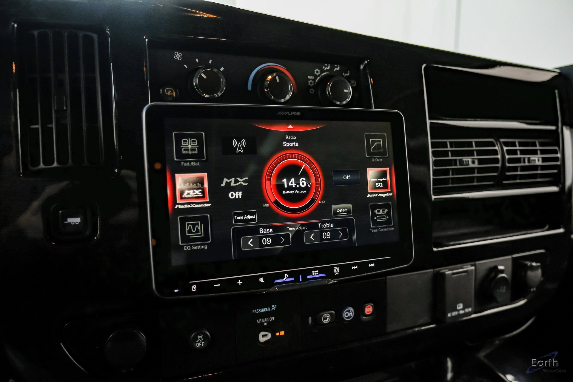 Used 2023 Chevrolet Express 2500 image 70