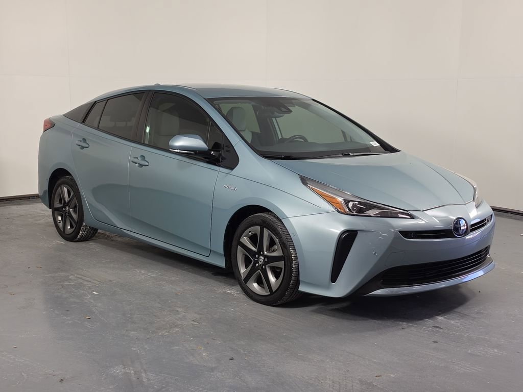 Used 2019 Toyota Prius XLE FWD image 3