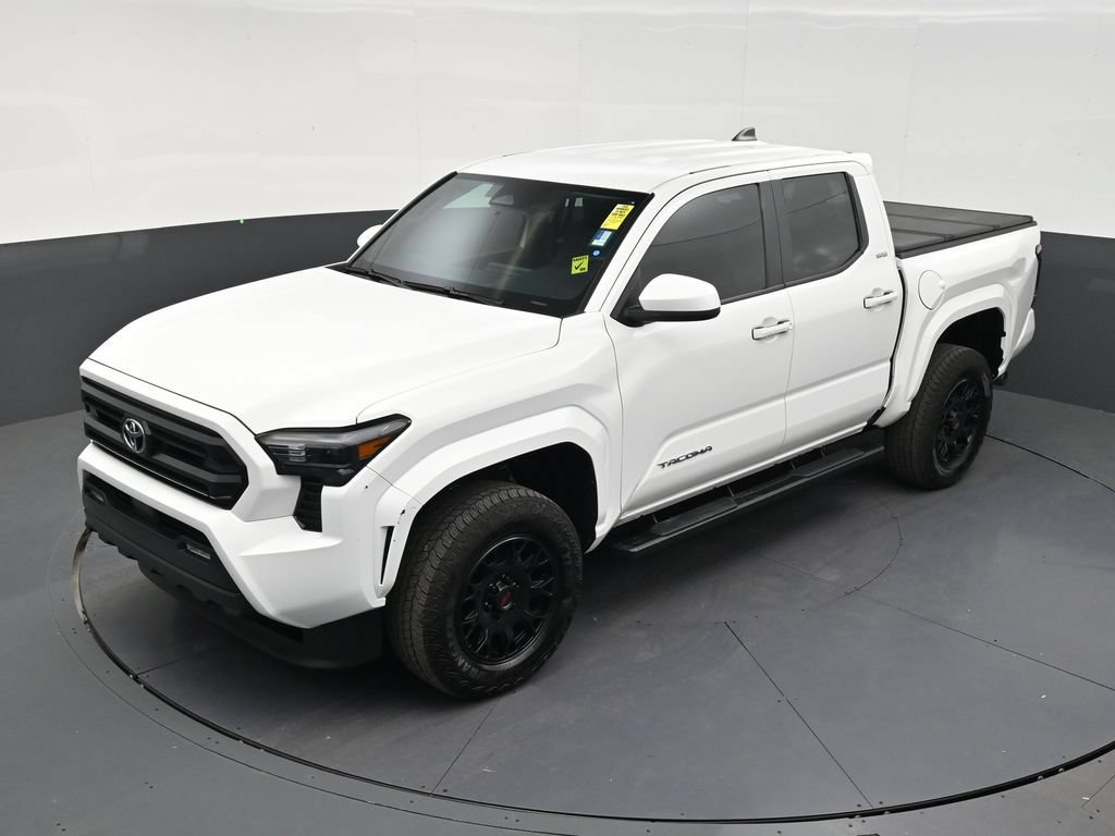 Used 2026 Toyota Tacoma SR5 RWD image 12