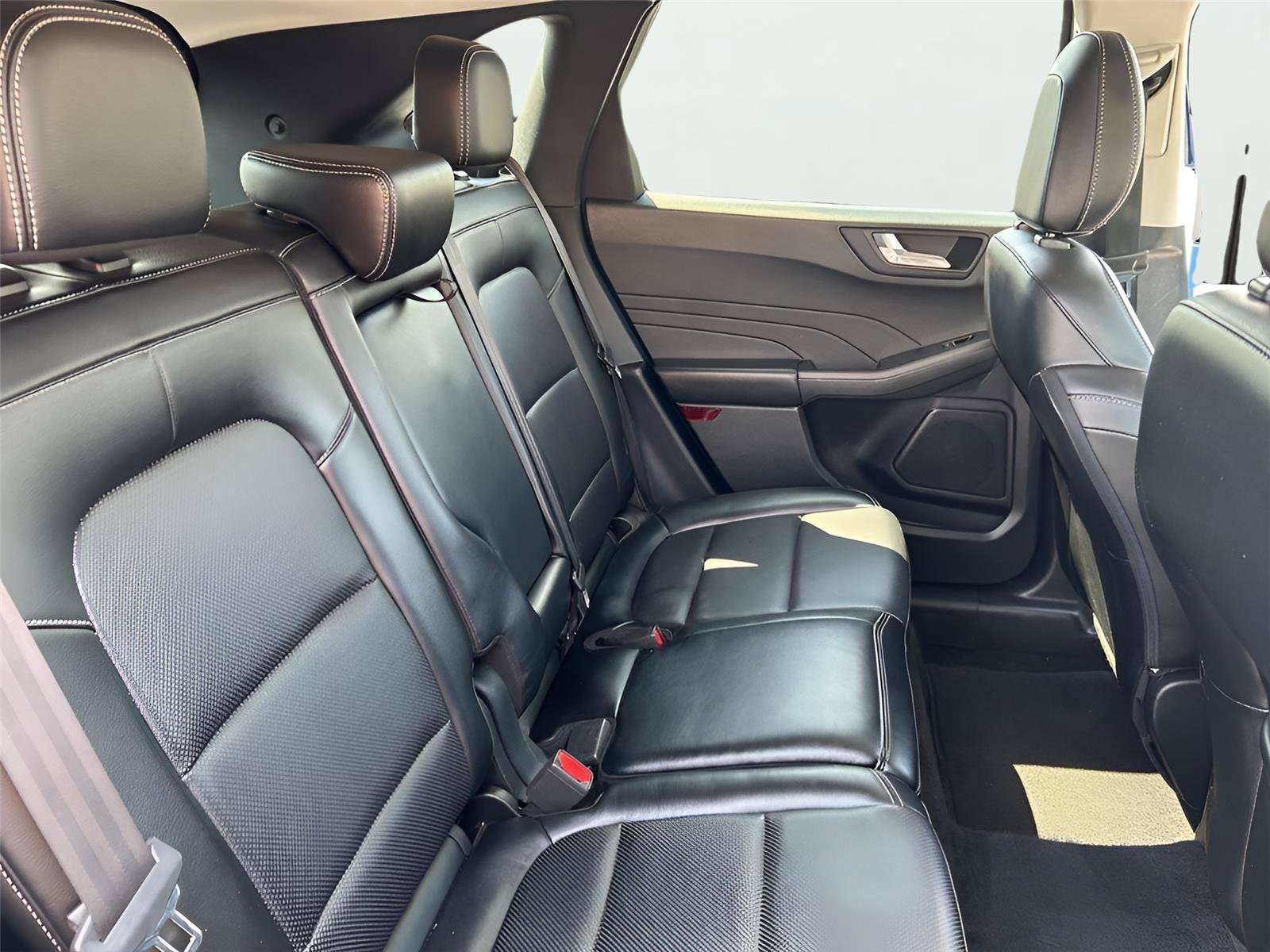 Used 2022 Ford Escape SEL AWD/4WD image 18
