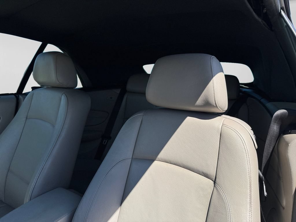 Used 2010 BMW 128i Convertible RWD image 18