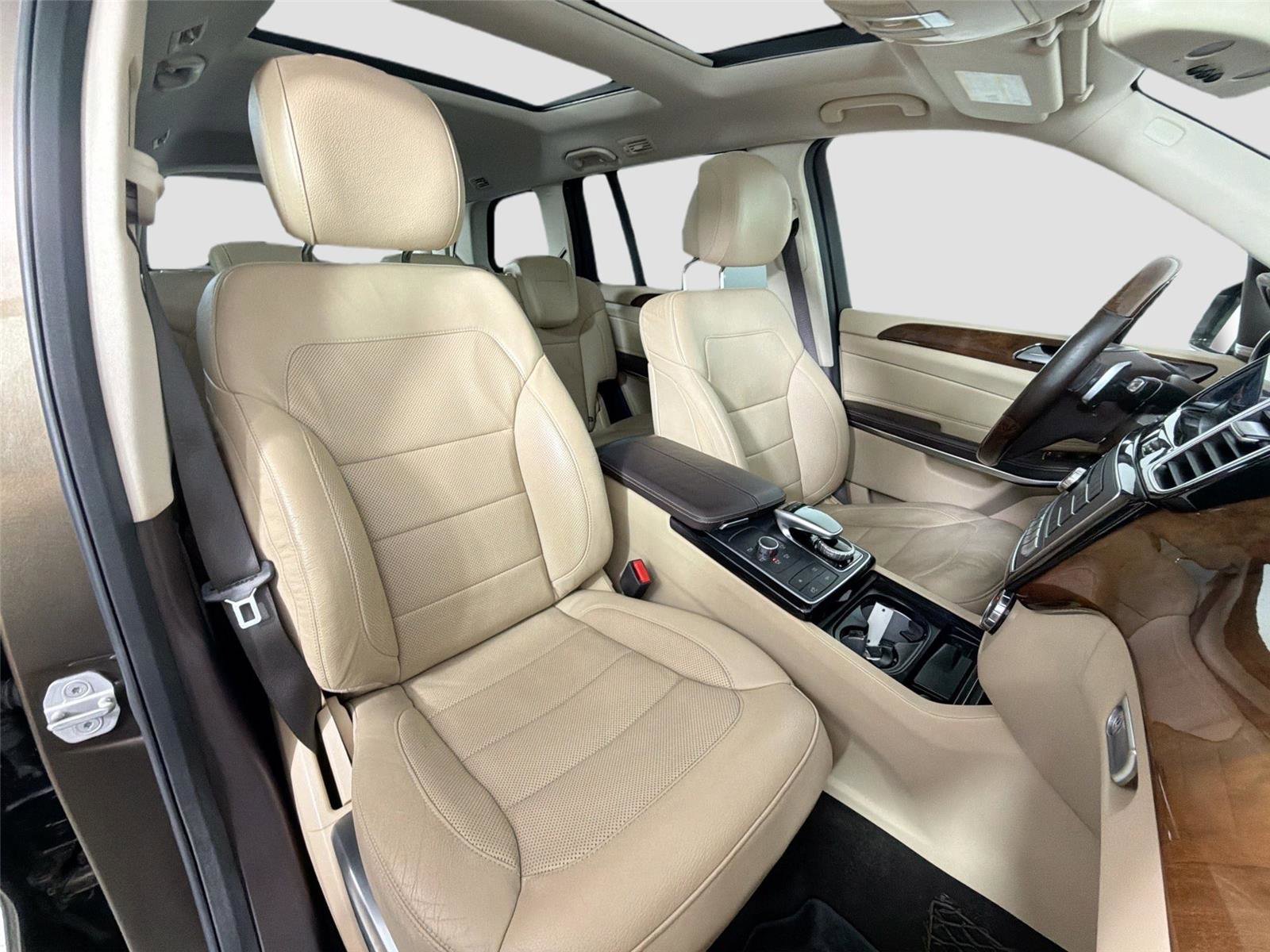 Used 2017 Mercedes-Benz GLS 550 4MATIC image 27
