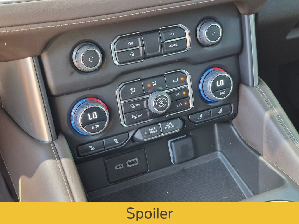 Used 2023 Chevrolet Suburban Z71 w/ Luxury Package AWD/4WD image 19