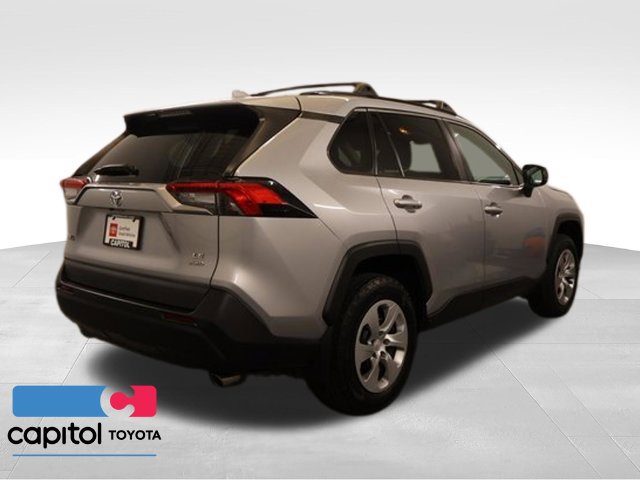 Certified 2021 Toyota RAV4 LE AWD/4WD image 3
