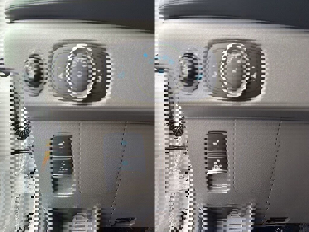 New 2025 Ford Transit 250 Low Roof AWD image 32