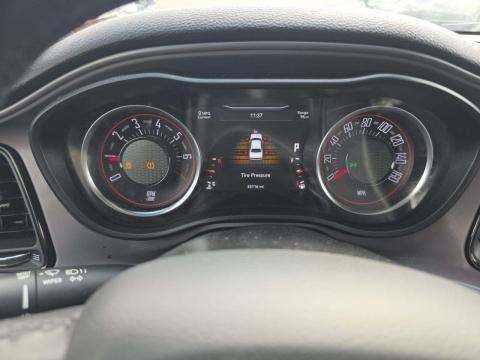 Used 2023 Dodge Challenger SXT image 13