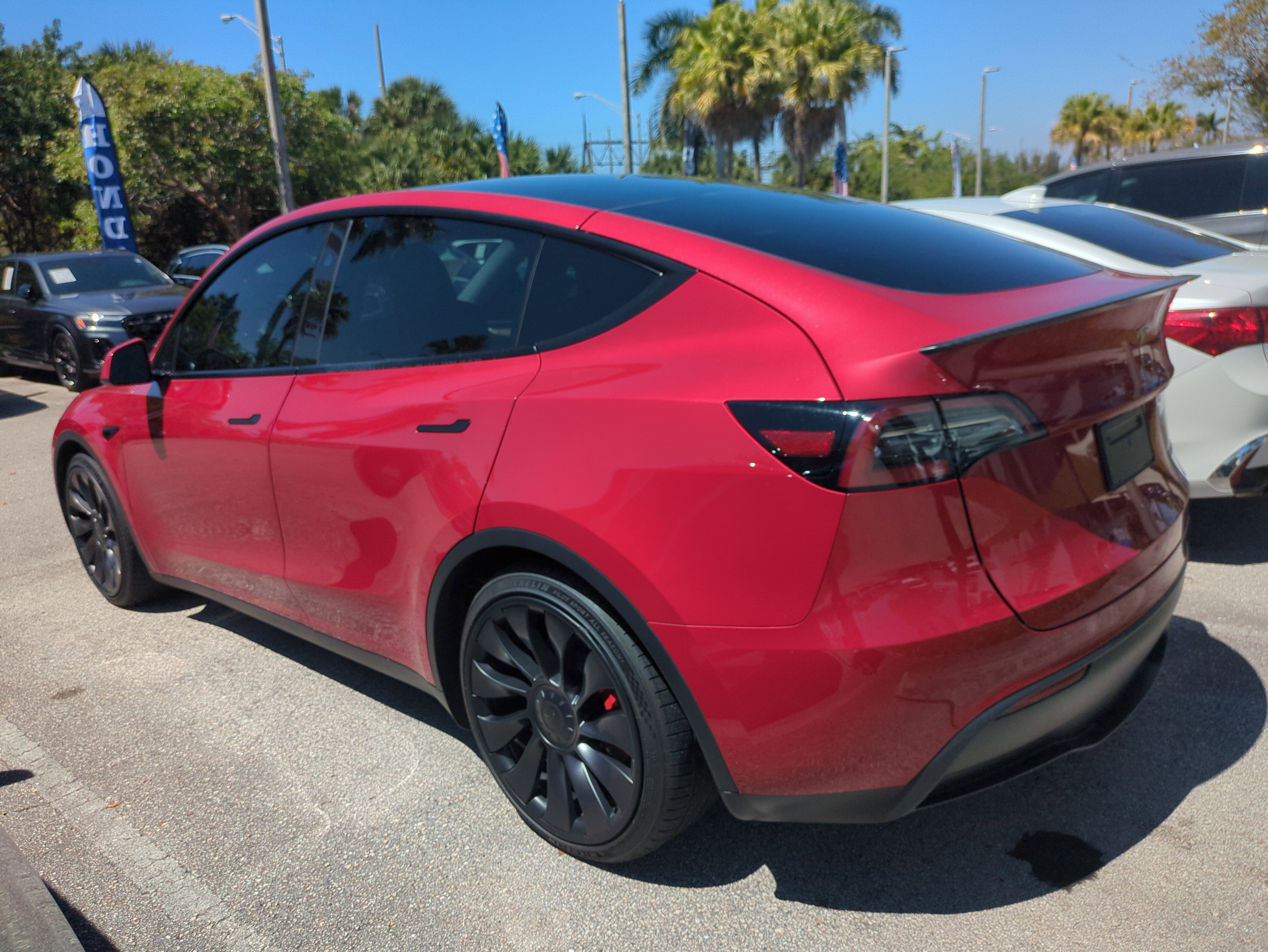 Used 2023 Tesla Model Y Performance image 7