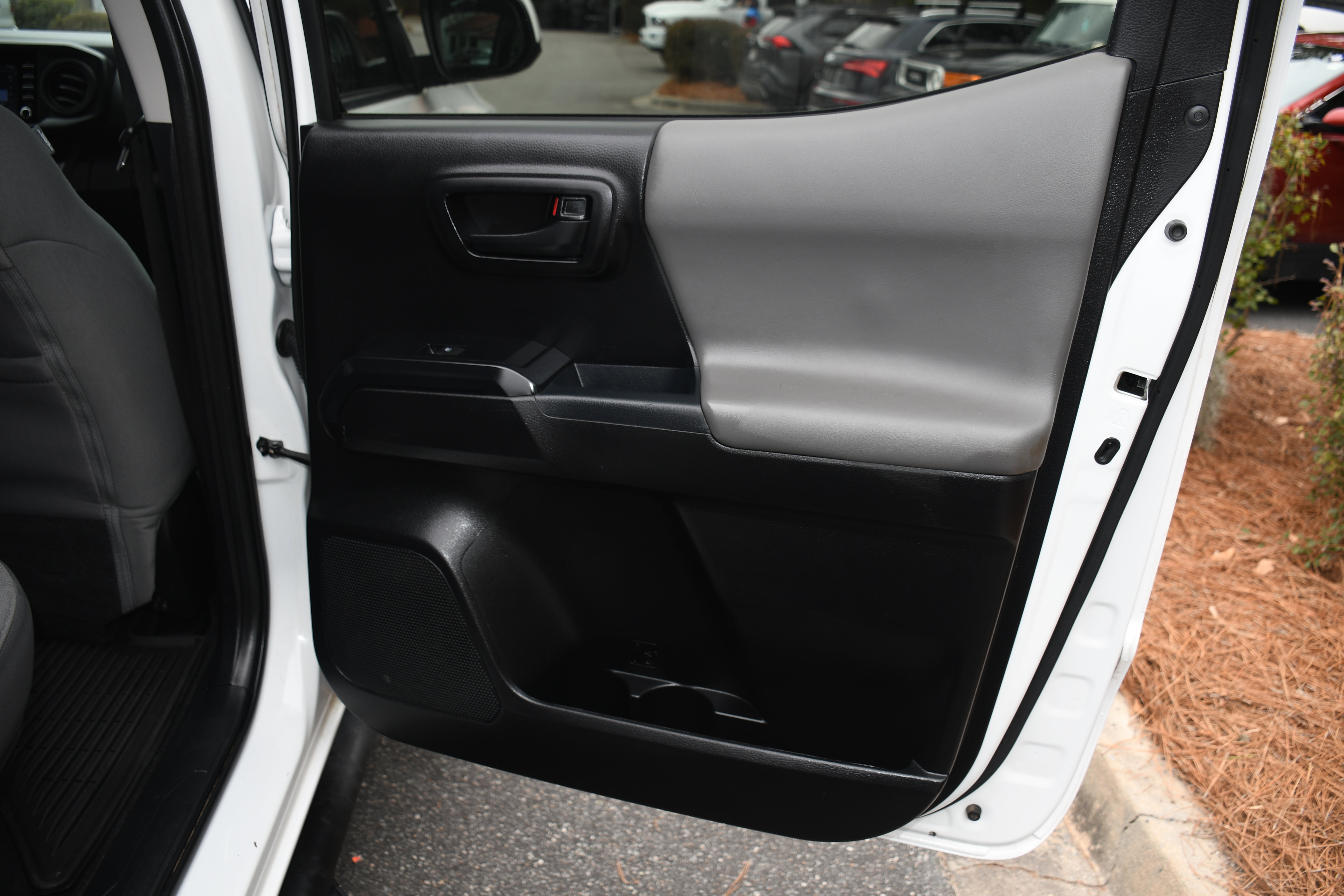 Used 2021 Toyota Tacoma SR image 19