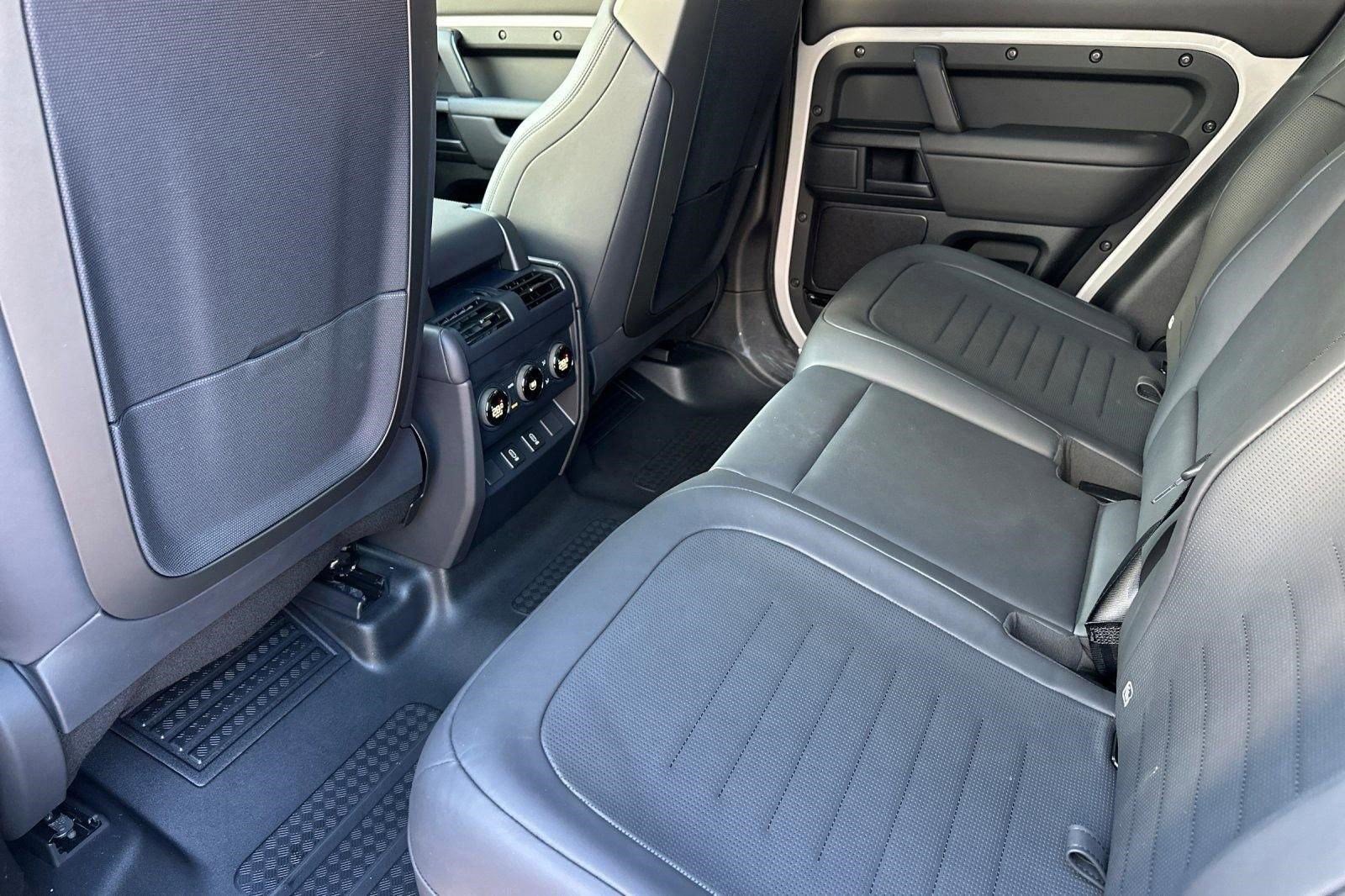 New 2026 Land Rover Defender 110 OCTA AWD/4WD image 19