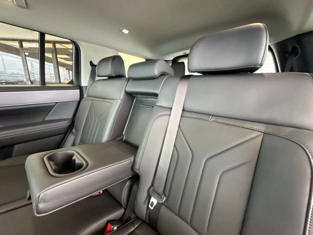 Used 2025 Hyundai Santa Fe SEL AWD/4WD image 18