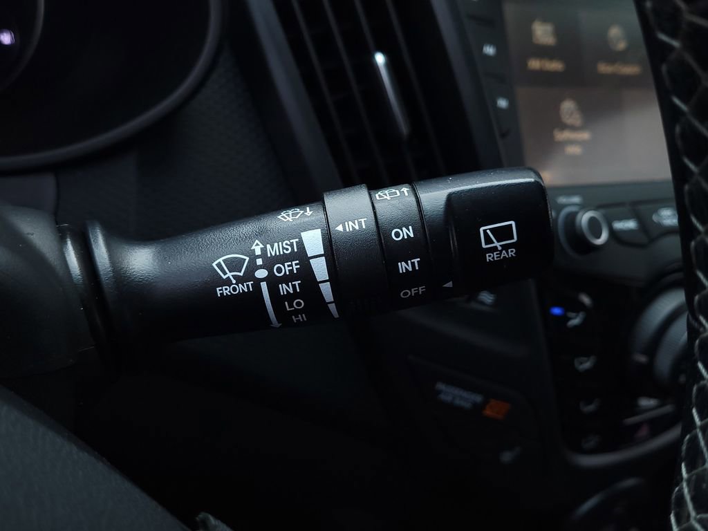 Used 2016 Hyundai Veloster Turbo image 20