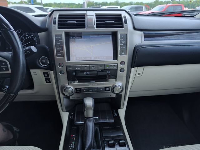 Used 2021 Lexus GX 460 Premium w/ Premium Package AWD/4WD image 19