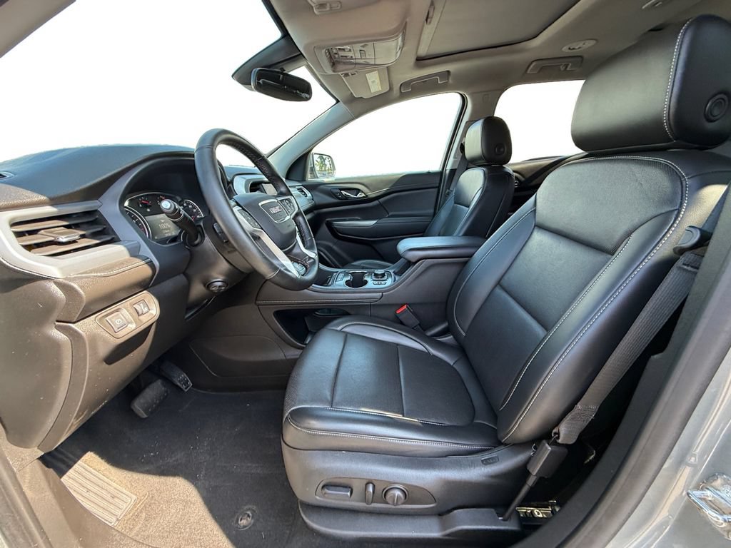Used 2023 GMC Acadia SLT w/ Preferred Package AWD/4WD image 9