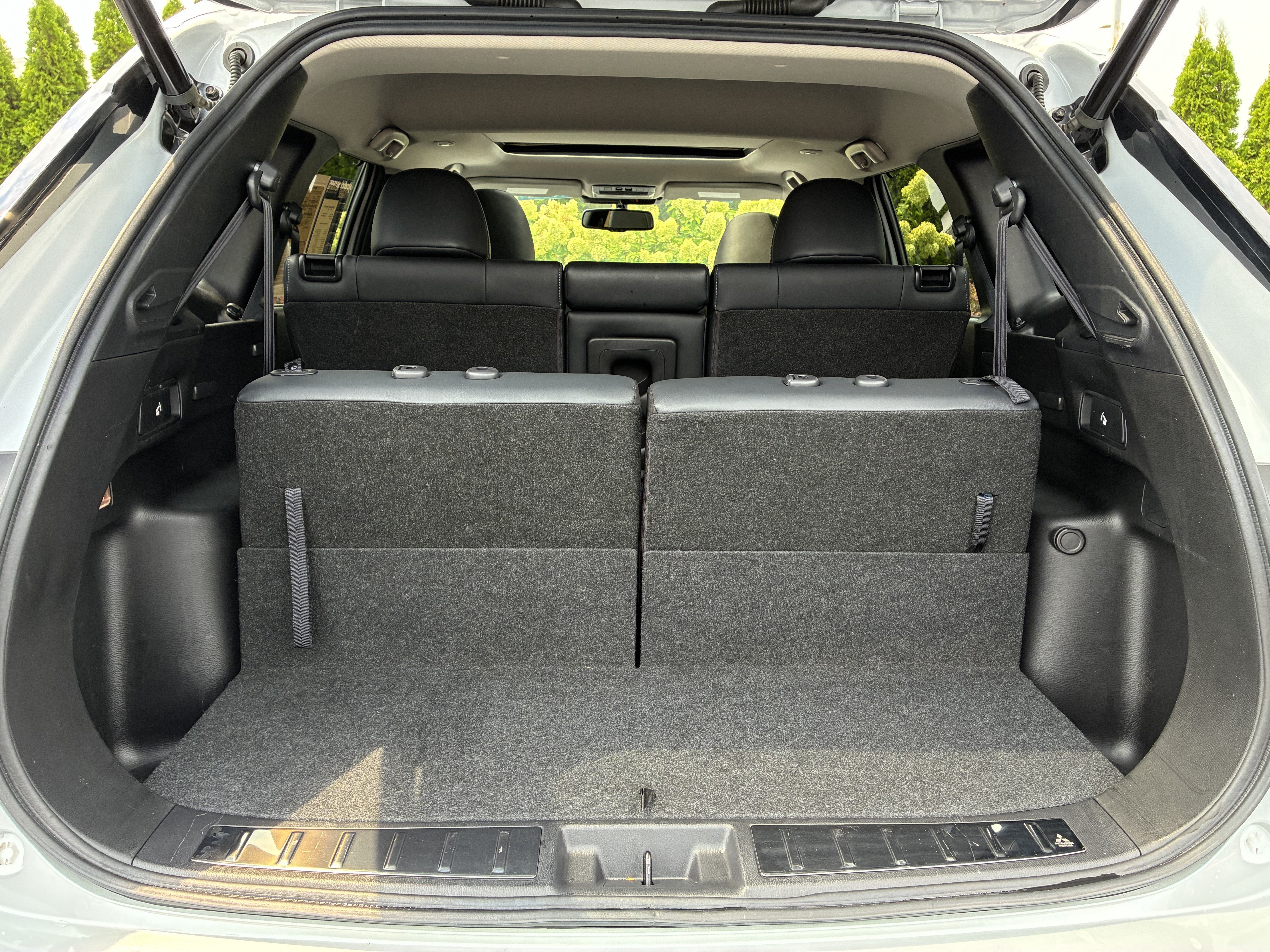 Used 2024 Mitsubishi Outlander SEL FWD image 12