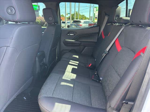 Used 2024 Chevrolet Colorado Z71 w/ Z71 Convenience Package 2 AWD/4WD image 11