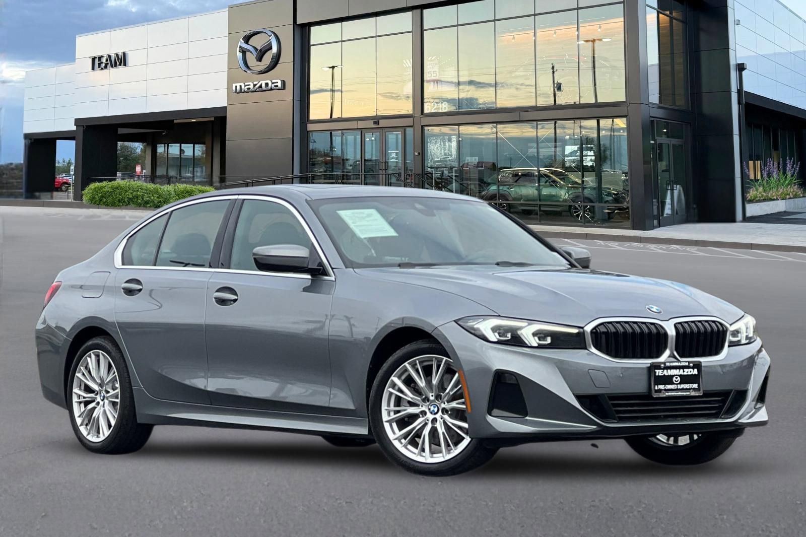 Used 2024 BMW 330i Sedan image 2