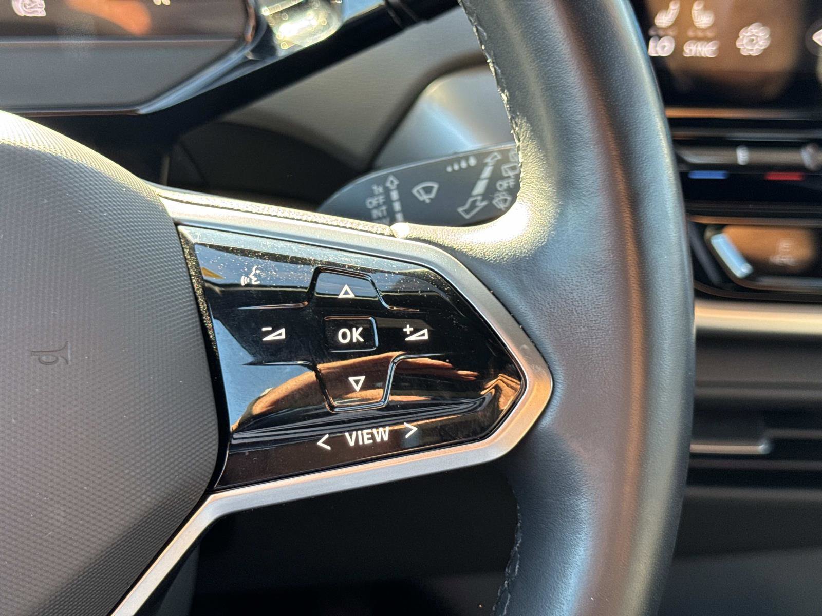 Certified 2022 Volkswagen ID.4 Pro image 18