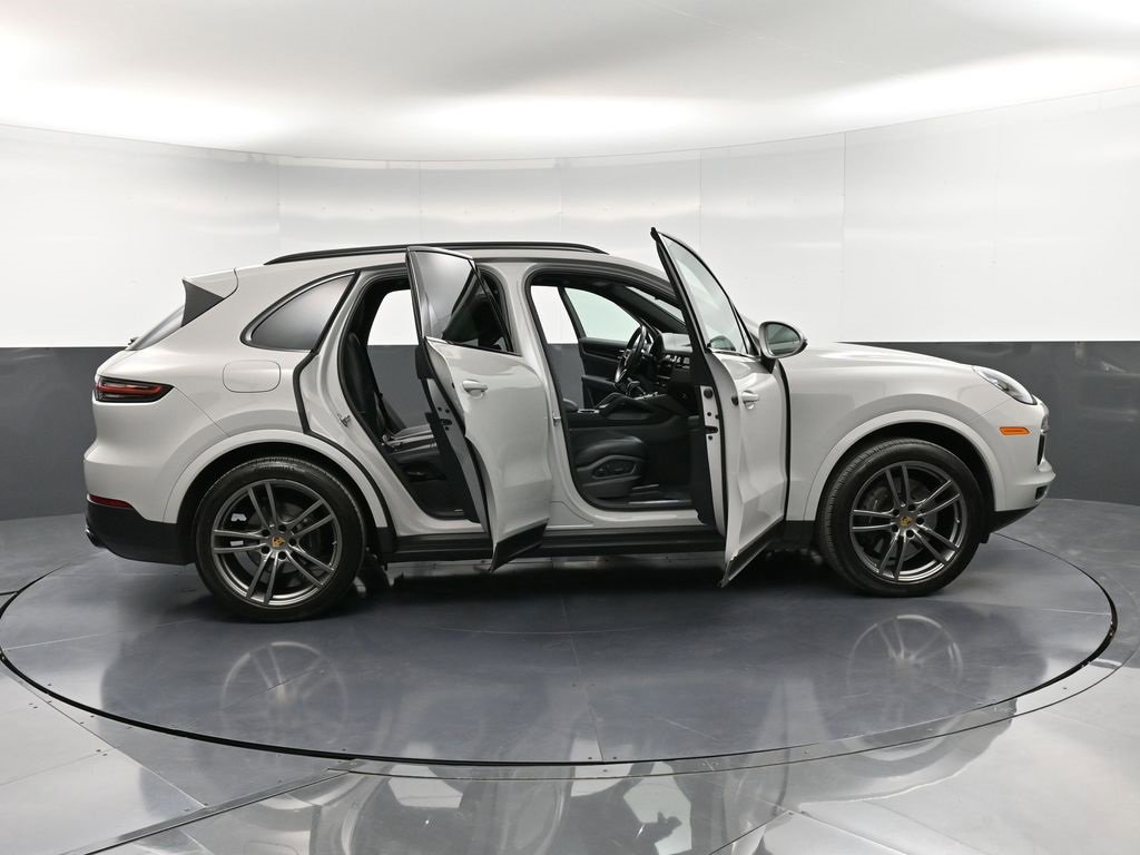 Certified 2023 Porsche Cayenne image 36