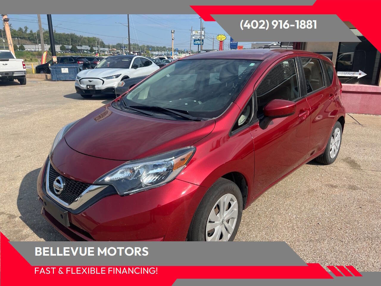 Used 2018 Nissan Versa Note SV image 1