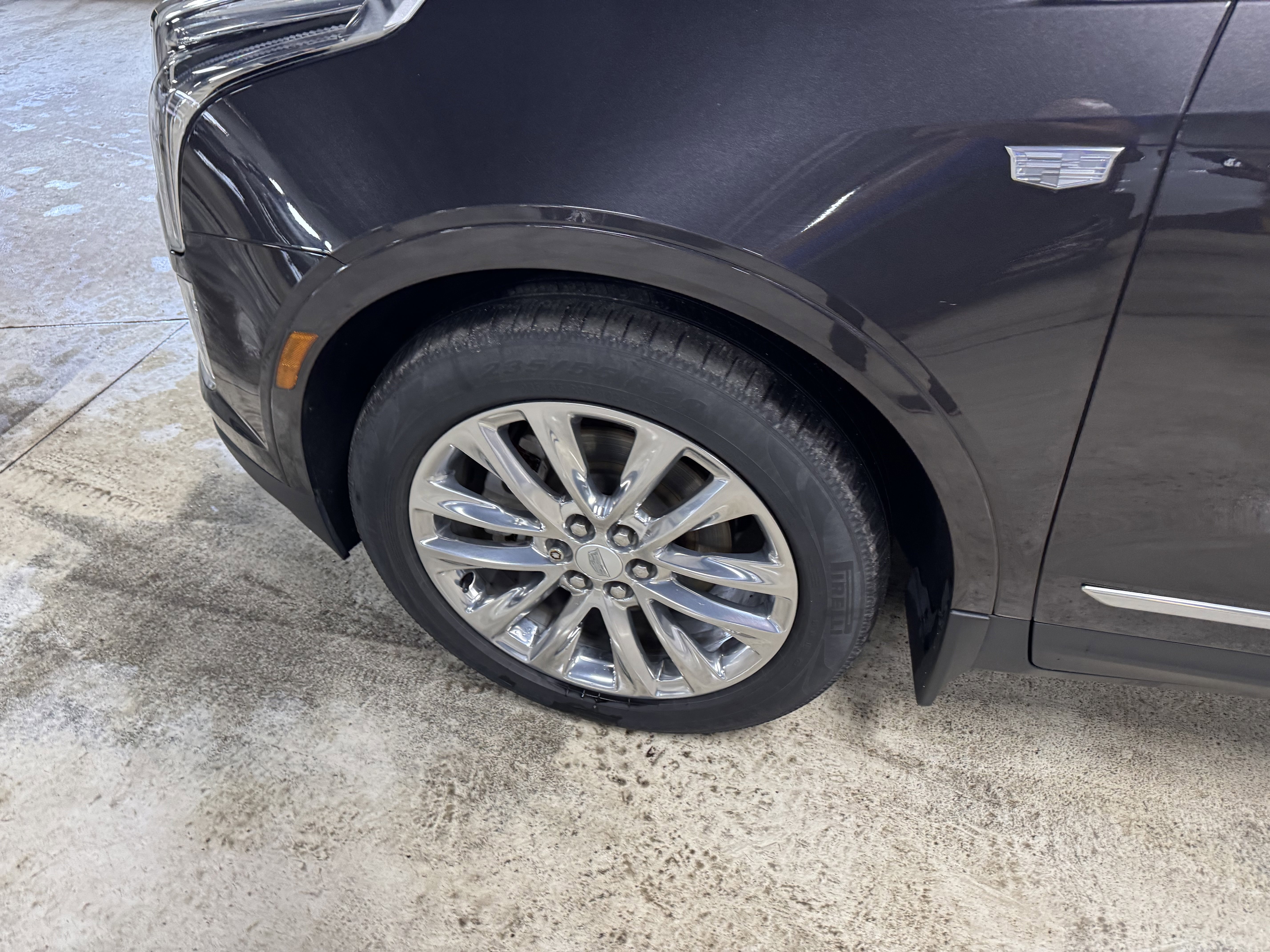 Used 2017 Cadillac XT5 Platinum image 10