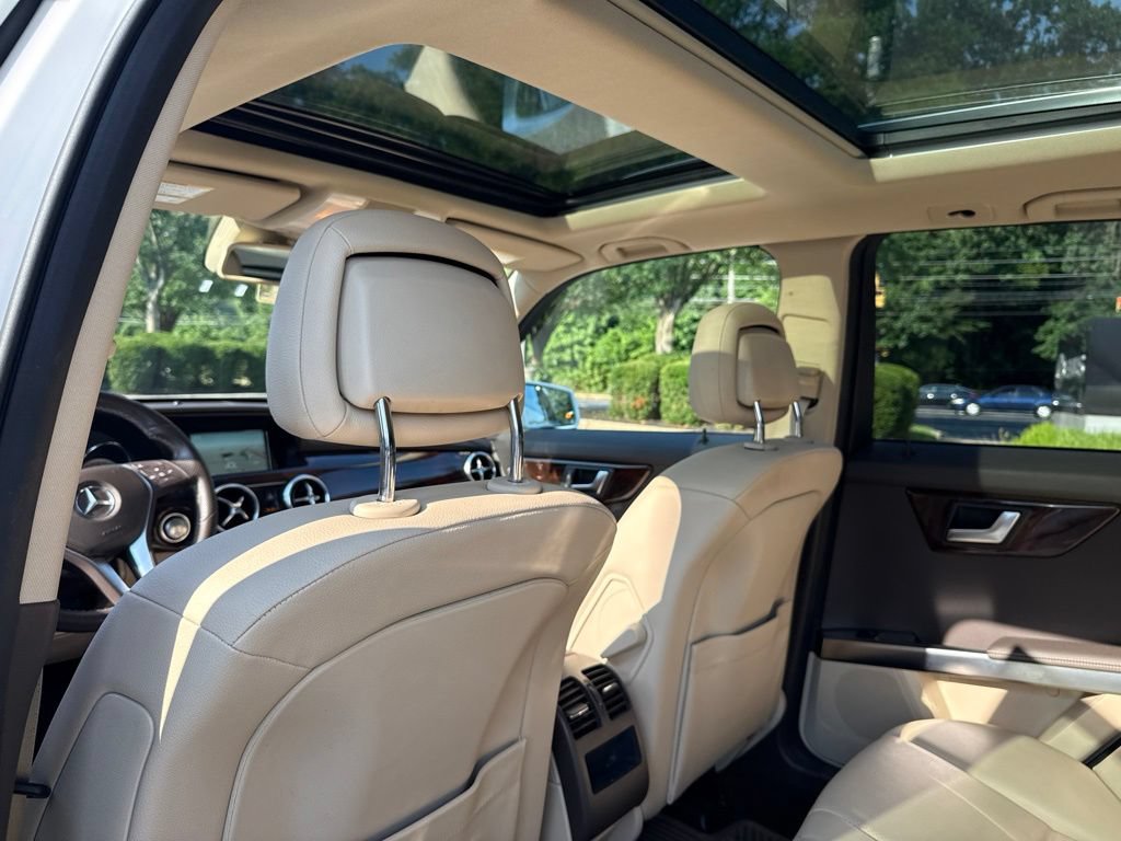 Used 2014 Mercedes-Benz GLK 350 4MATIC image 11