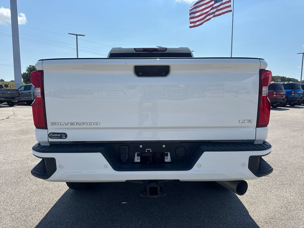 Used 2022 Chevrolet Silverado 2500 LTZ w/ Z71 Chrome Sport Edition AWD/4WD image 5
