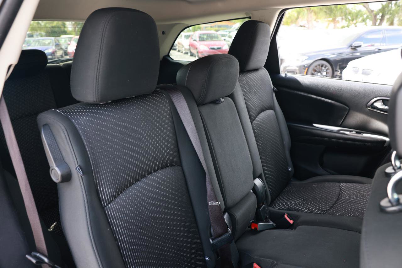 Used 2012 Dodge Journey SXT w/ Flexible Seating Group image 14
