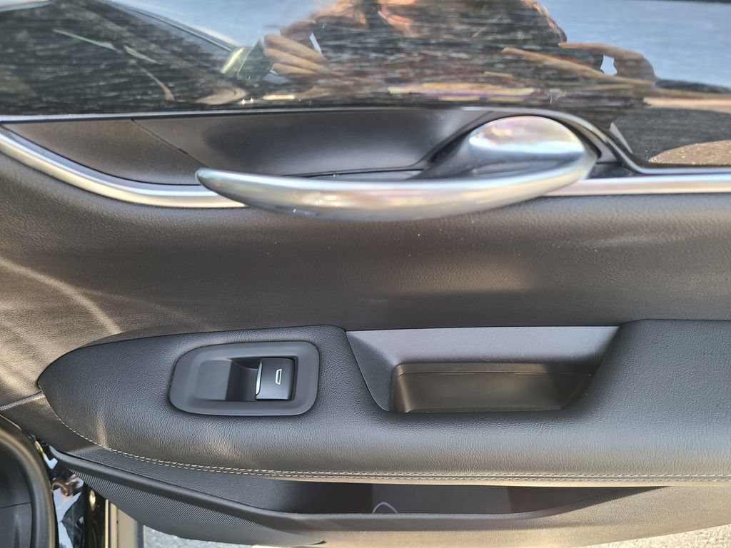 Used 2021 Cadillac XT5 Premium Luxury w/ LPO, Floor Liner Package FWD image 14