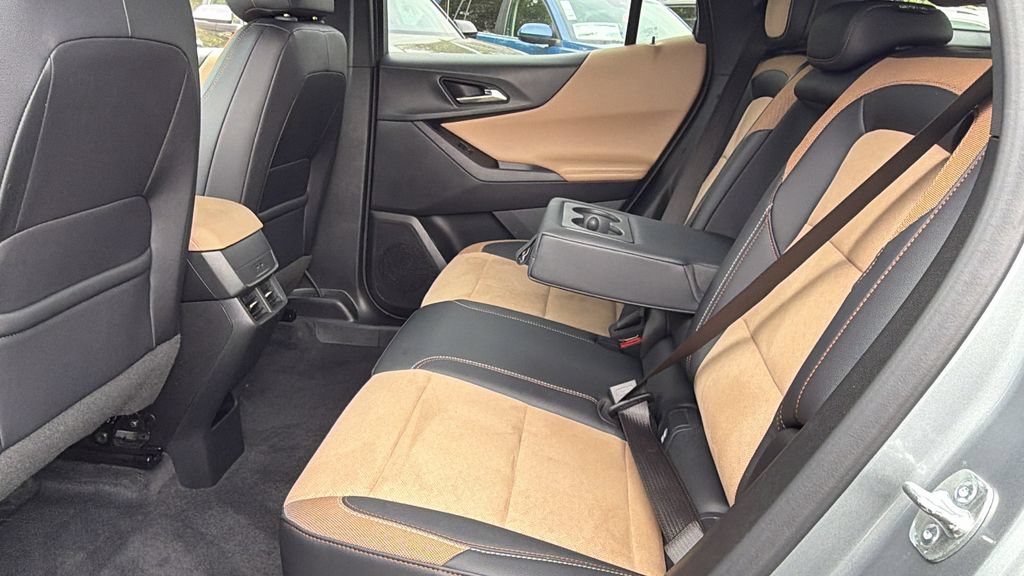 Used 2025 Chevrolet Equinox ACTIV FWD image 14