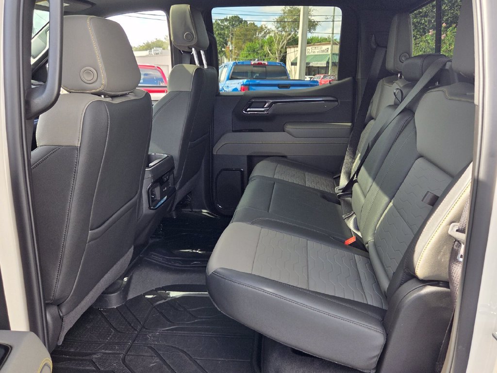 Certified 2026 Chevrolet Silverado 1500 ZR2 w/ Dark Appearance Package AWD/4WD image 14