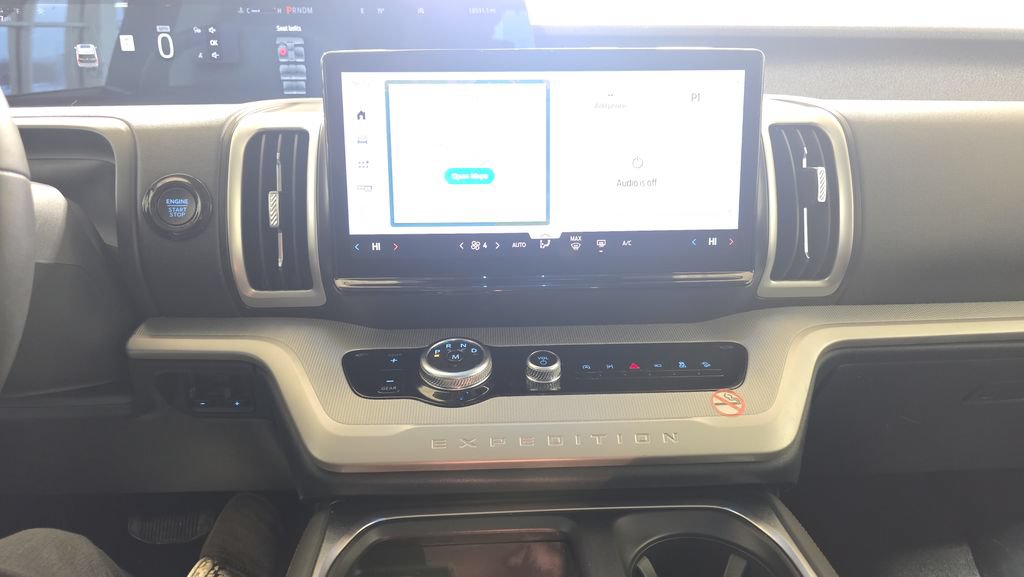 Certified 2025 Ford Expedition Active AWD/4WD image 23