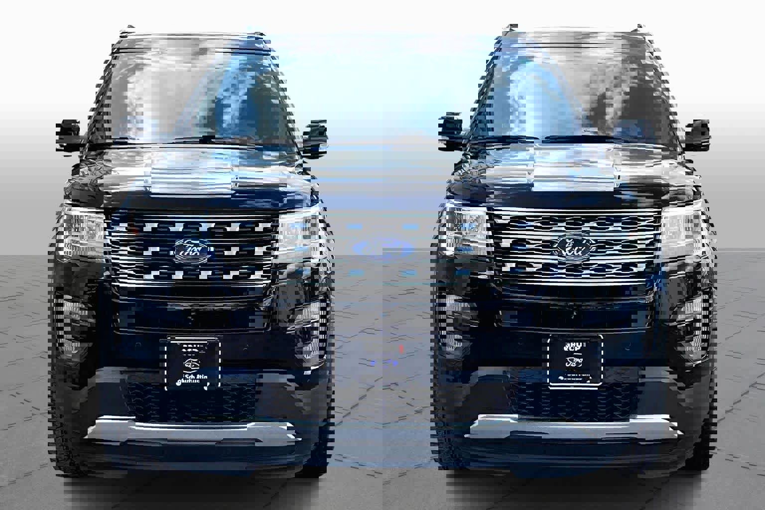 Certified 2017 Ford Explorer Limited image 4