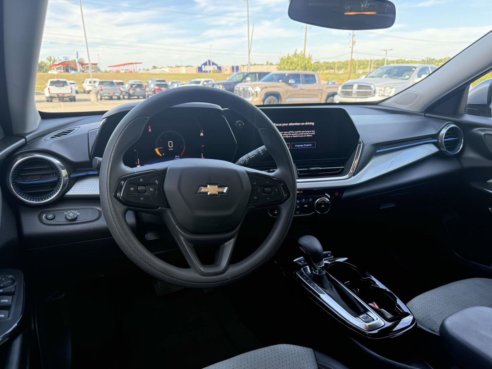Used 2026 Chevrolet Trax LT FWD image 9