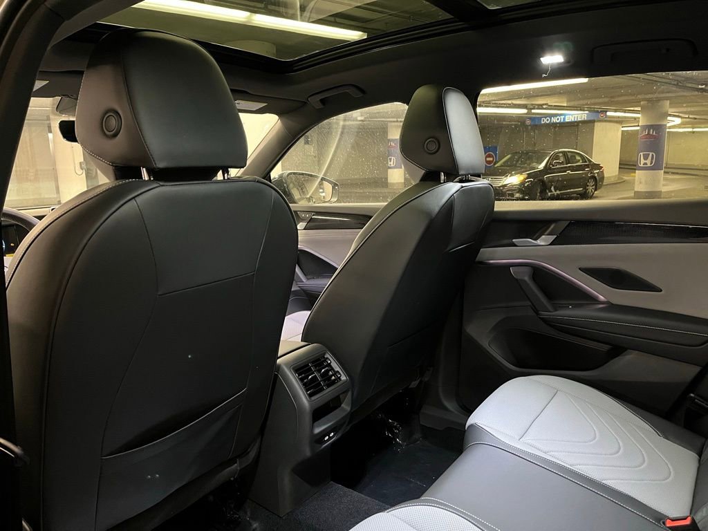 New 2026 Volkswagen Tiguan SE AWD/4WD image 23