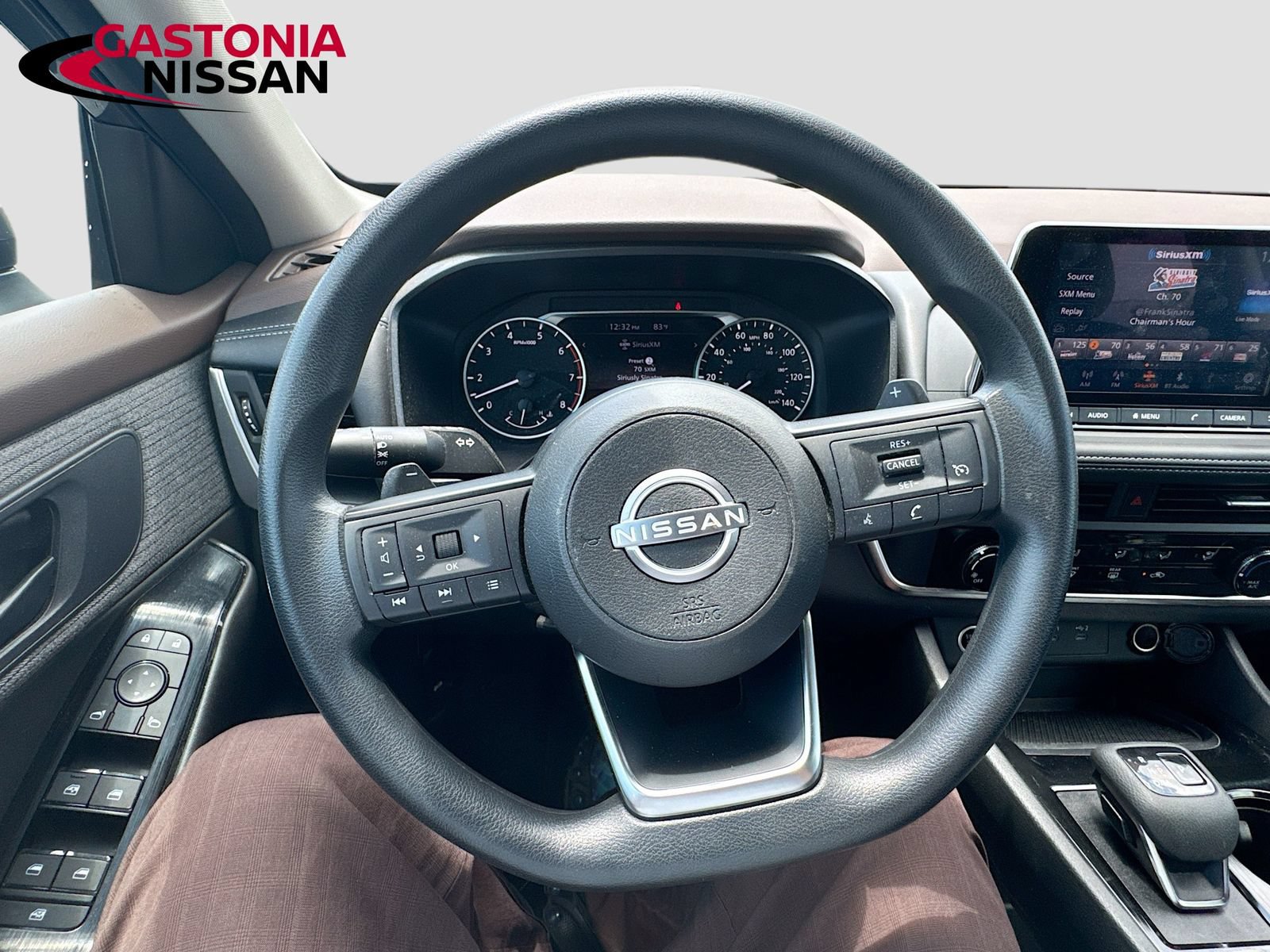Used 2023 Nissan Rogue S FWD image 14
